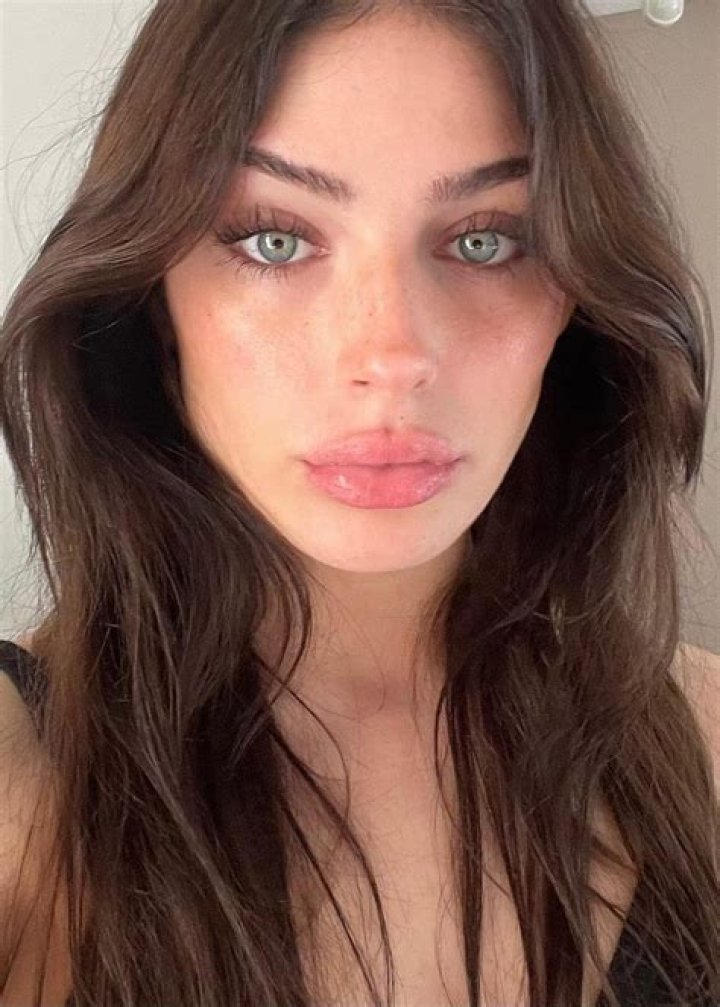 
Candela Gallo Height, Weight, Net Worth, Age, Birthday, Wikipedia, Who, Nationality, Biography 