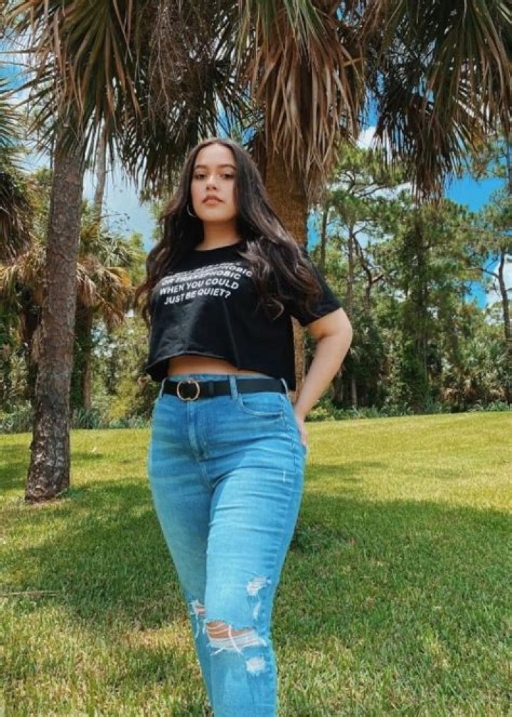 
Emily Rios Height, Weight, Net Worth, Age, Birthday, Wikipedia, Who, Nationality, Biography 