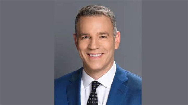 
In a Nutshell: Larry Potash’s Professional and Personal Lives for WGN News 