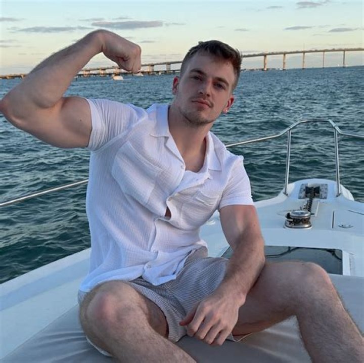 Logan Mandeville Height, Weight, Net Worth, Age, Wiki, Who, Instagram, Biography