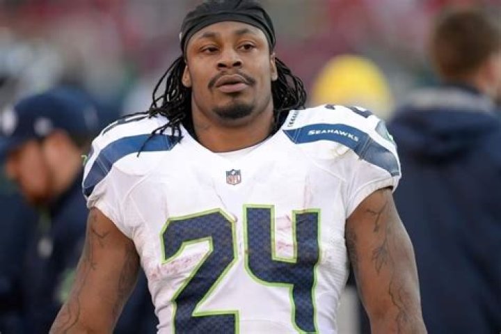 Marshawn Lynch Height, Weight, Net Worth, Age, Birthday, Wikipedia, Who, Nationality, Biography