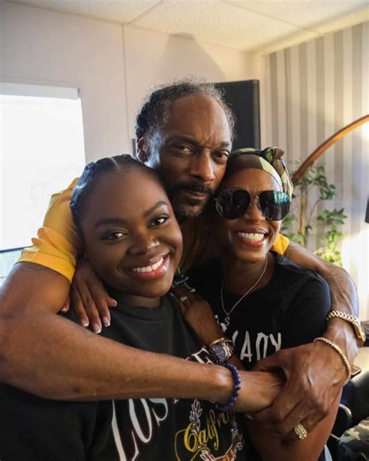 Snoop Dogg daughter Cori Broadus Net Worth in 2023