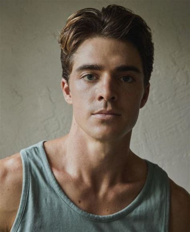 Spencer Neville Height, Weight, Net Worth, Age, Birthday, Wikipedia, Who, Instagram, Biography