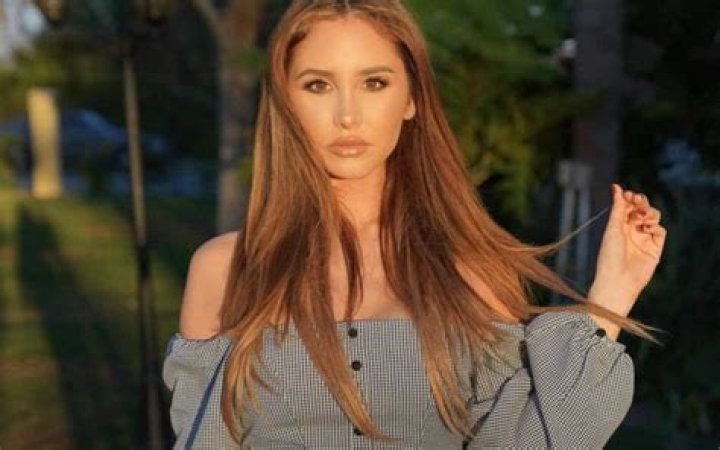 
Who Is Catherine Paiz, Austin McBroom’s Wife? 